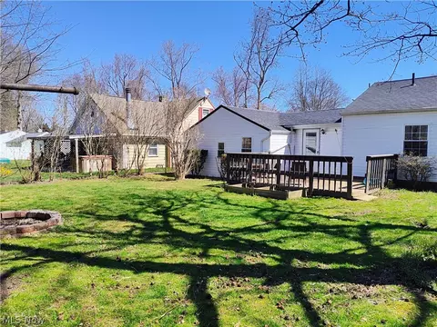 Exterior - 1870 Benjamin Rd, Madison, OH 44057 photo 8 of 11
