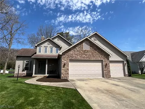 2854 Olympia Dr NW, Canton, OH 44708
