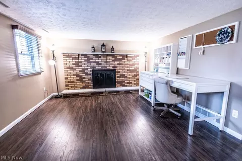 Living - 8070 Garnet Ave, Canton, OH 44721 photo 7 of 7