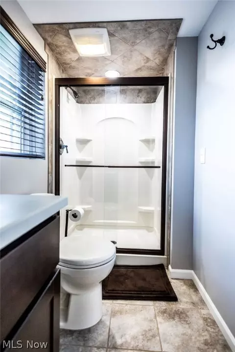 Bath - 8070 Garnet Ave, Canton, OH 44721 photo 6 of 6