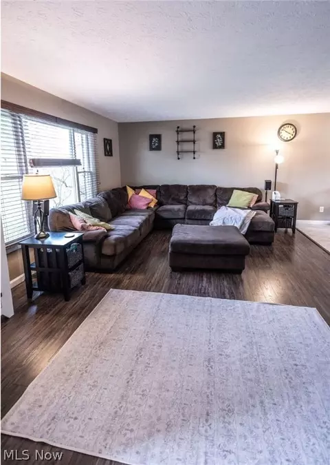 Living - 8070 Garnet Ave, Canton, OH 44721 photo 2 of 7