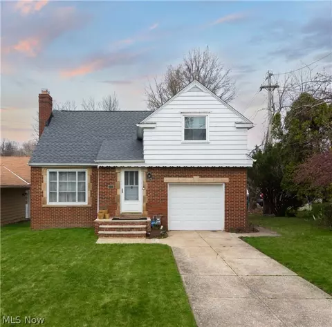 4975 Geraldine Ave, Richmond Heights, OH 44143