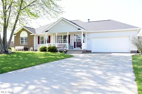 1363 Fieldstone Dr, Orrville, OH 44667