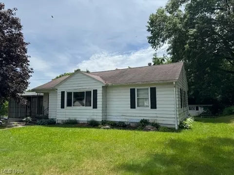330 E Washington St, Loudonville, OH 44842
