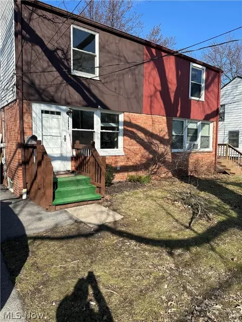 25581 Tungsten Rd, Euclid, OH 44132