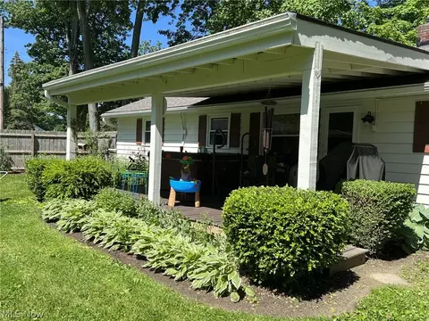 Exterior - 62 E Shore Blvd, Timberlake, OH 44095 photo 7 of 9