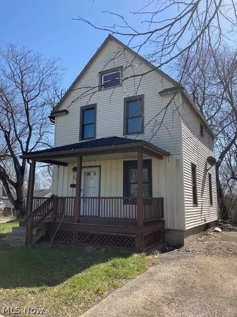 451 W River Rd, Elyria, OH 44035 photo 1