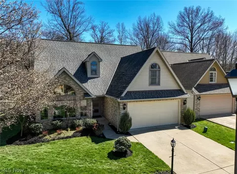 22536 Melissa Ln, Strongsville, OH 44149