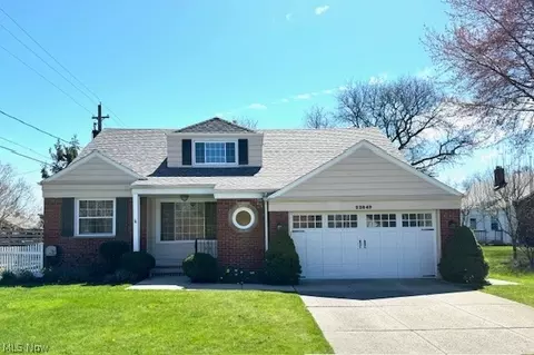 22849 Pocono Dr, Rocky River, OH 44116