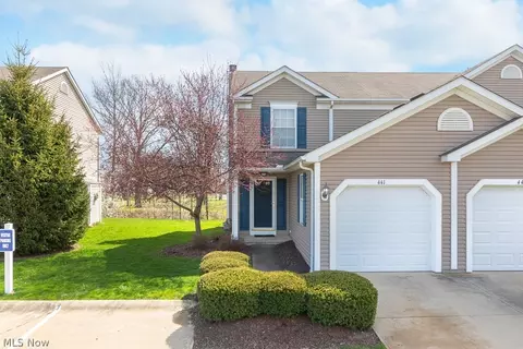 441 Rachel Ln, Avon Lake, OH 44012
