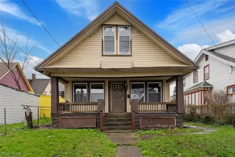 3282 W 38th St, Cleveland, OH 44109