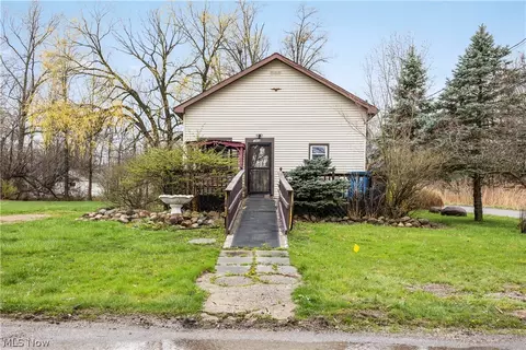 3902 Woodward Ave, Lorain, OH 44055