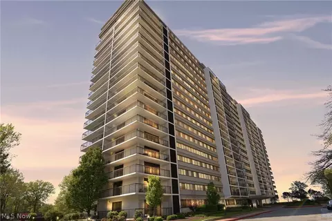 12550 Lake Ave #402, Lakewood, OH 44107