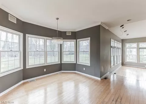 6712 Winston Ln, Solon, OH 44139 photo 5