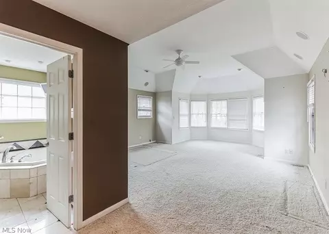6712 Winston Ln, Solon, OH 44139 photo 9