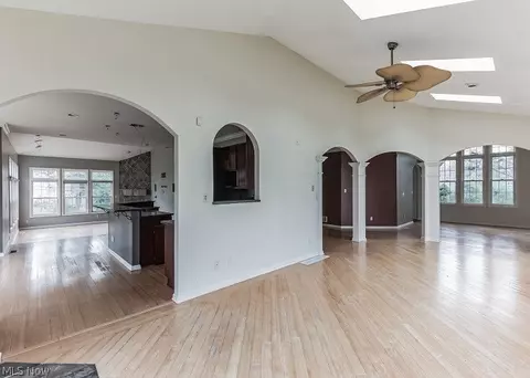 6712 Winston Ln, Solon, OH 44139 photo 4