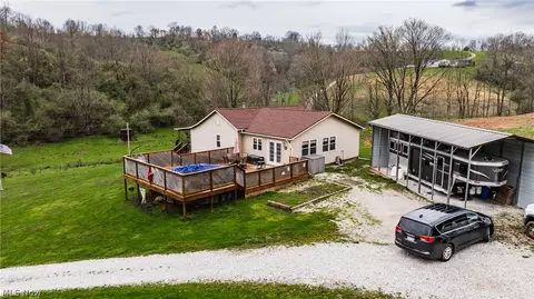 Exterior - 1088 Bear Run Rd, Cairo, WV 26337 photo 2 of 6