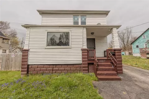 12511 Watterson Ave, Cleveland, OH 44105