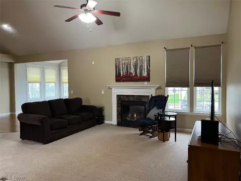 115 Firestone Dr, Berea, OH 44017 photo 5