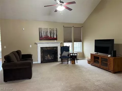 115 Firestone Dr, Berea, OH 44017 photo 4
