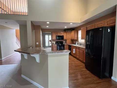 115 Firestone Dr, Berea, OH 44017 photo 7