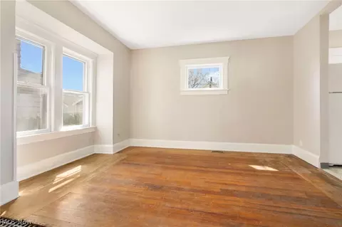 Other - 437 Kenyon Ave, Elyria, OH 44035 photo 3 of 10