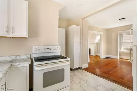 Kitchen - 437 Kenyon Ave, Elyria, OH 44035 photo 2 of 2