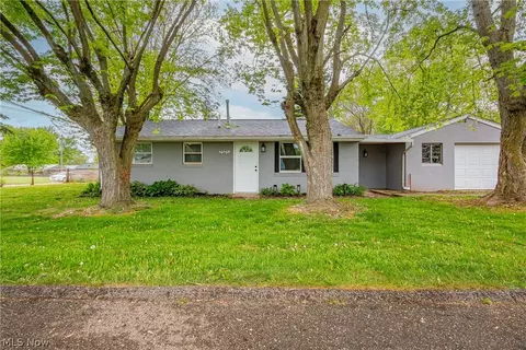 2505 Willowrow Ave NE, Canton, OH 44705