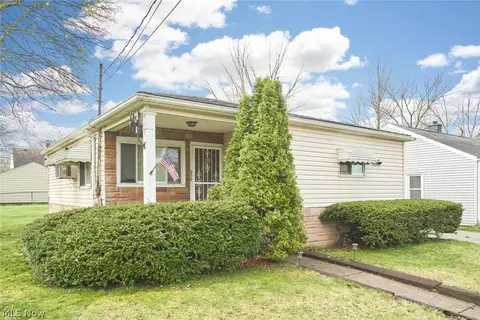 908 Clifford Ave, Akron, OH 44306
