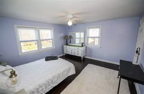 Bedroom - 165 E 209th St, Euclid, OH 44123 photo 2 of 4