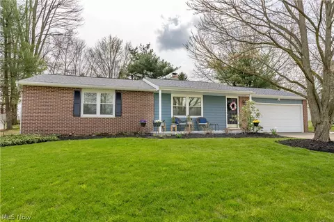 8018 Windward Trace Cir, Massillon, OH 44646