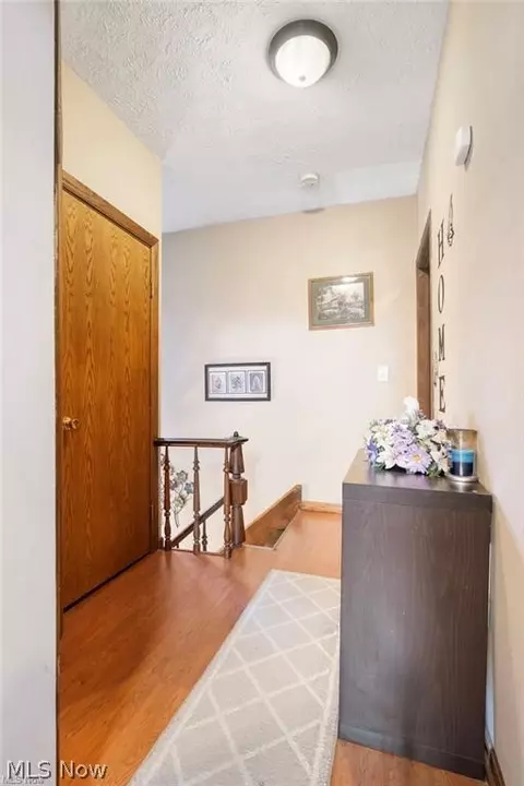 Entry Way - 229 E Porter St, Malvern, OH 44644 photo 5 of 7