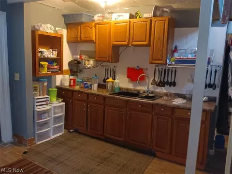1004 East Ave, Elyria, OH 44035 photo 4