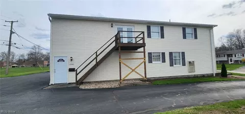 2766 Lexington, Warren, OH 44485
