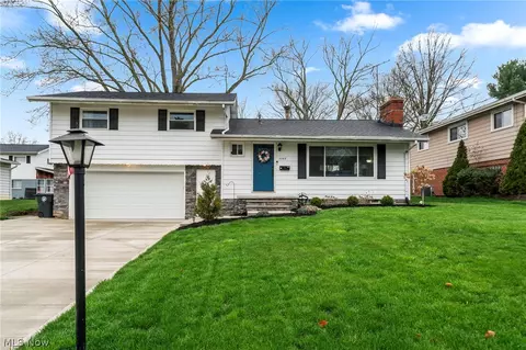 1957 Brookshire Rd, Akron, OH 44313