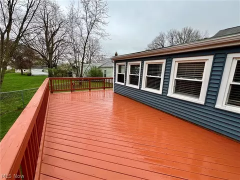Exterior - 2665 Robindale Ave, Akron, OH 44312 photo 5 of 10