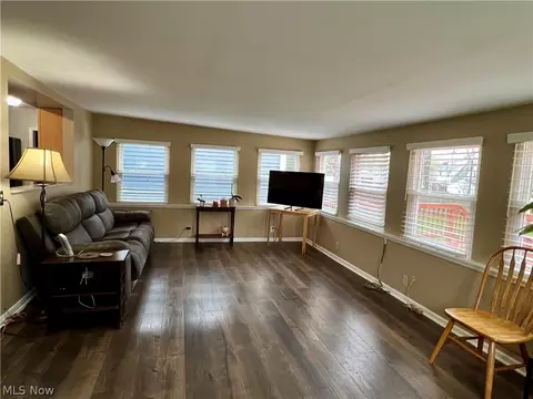 Living - 2665 Robindale Ave, Akron, OH 44312 photo 3 of 3