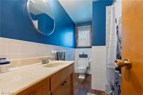 Bath - 4904 3rd St NW, Canton, OH 44708 photo 2 of 2