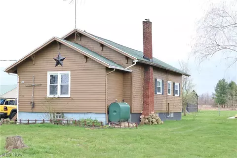 2212 Sentinel Rd, Dorset, OH 44032