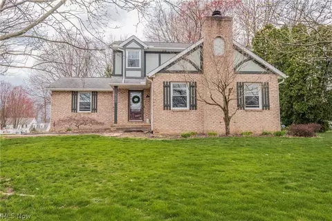 6343 Sandava Ave NW, Canton, OH 44718
