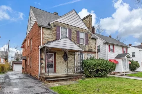 3654 3654 Avalon Road Rd #2, Shaker Heights, OH 44120