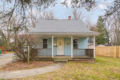 14700 Summit Ave, Maple Heights, OH 44137