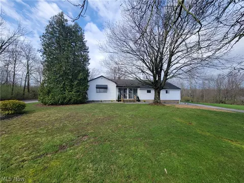 Exterior - 5636 Ledge Rd, Madison, OH 44057 photo 2 of 14