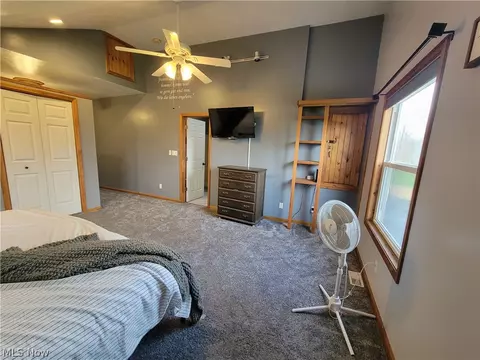 Bedroom - 5636 Ledge Rd, Madison, OH 44057 photo 8 of 9