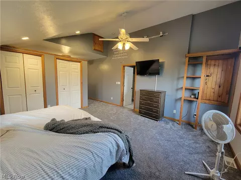 Bedroom - 5636 Ledge Rd, Madison, OH 44057 photo 3 of 9