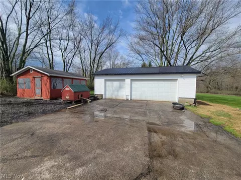 Exterior - 5636 Ledge Rd, Madison, OH 44057 photo 5 of 14