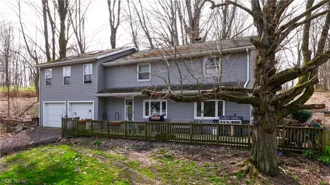 598 Randolph Rd, Mogadore, OH 44260