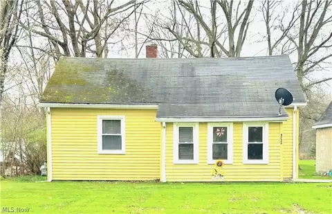 4726 Warren Sharon Rd, Vienna, OH 44473