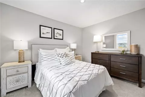 Bedroom - 4615 Erhart Dr, Lorain, OH 44053 photo 12 of 13