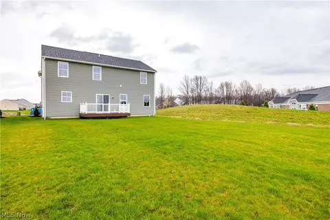 Exterior - 4615 Erhart Dr, Lorain, OH 44053 photo 9 of 10